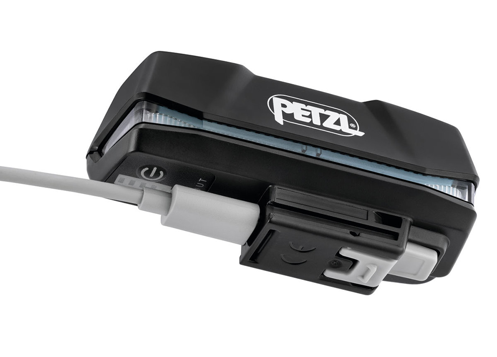 petzl-fejlampa-nao-rl-akkumulatoros-tartozek-1500-lumen-9.jpg